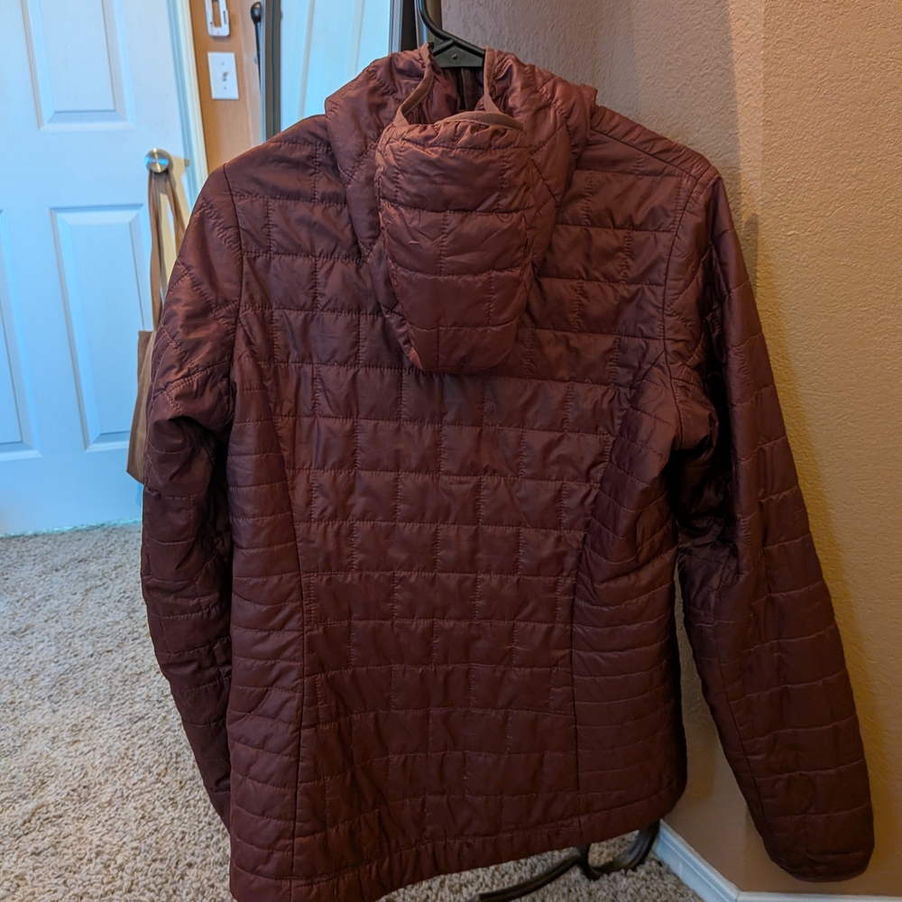 Patagonia Nano Puff Hooded Jacket - Maroon - Picture 3 of 3